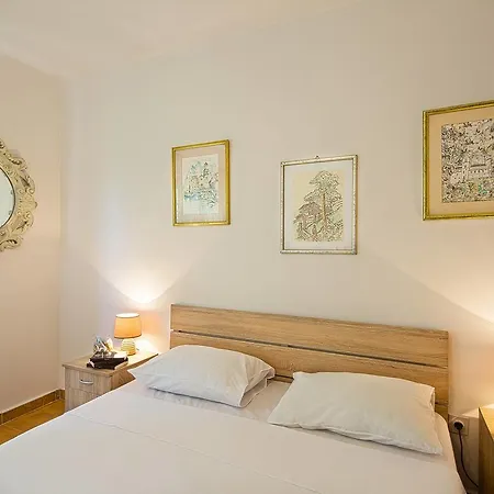 Apartament Srdanovic *